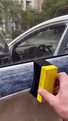 Restaurator Ornamente